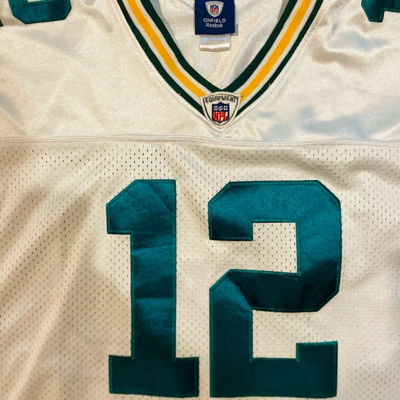 Reebok Authentic Green Bay Packers Aaron Rodgers stitched Jersey - Picture 7 of 9